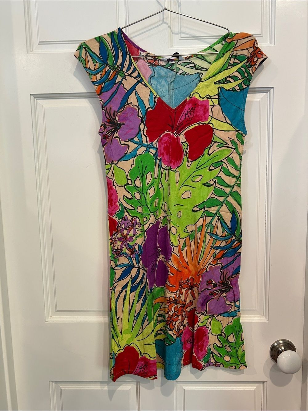 Jams World Multicolor Tropical Print V-Neck Top size small